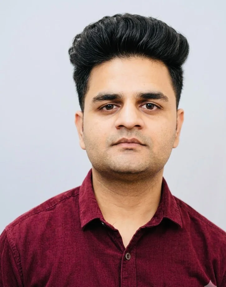 Vivek Mishra, Founder and Software Engineer at VIVEKA LABS